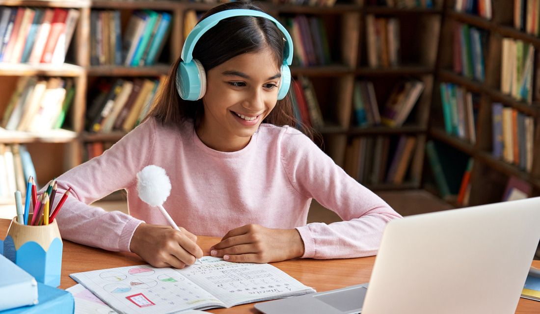 A student attending an online math class
